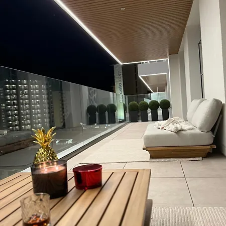 Jade Tower Magic's * Fuengirola