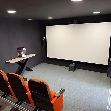 Jade Tower Magic's Daire *